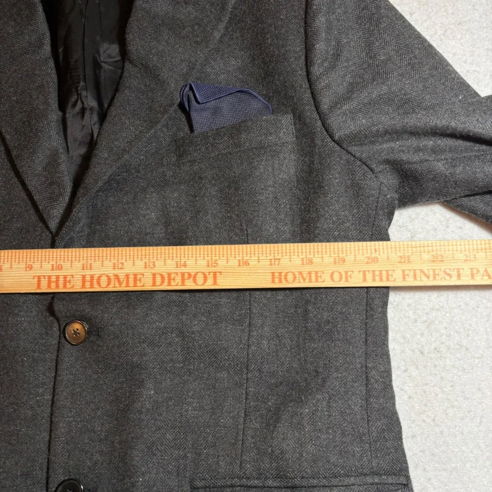 Studio‎ Suits Hand Crafted Gray Herringbone Sport Coat Blazer Jacket Bespoke 42R